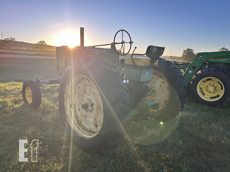 john-deere-70-image-5