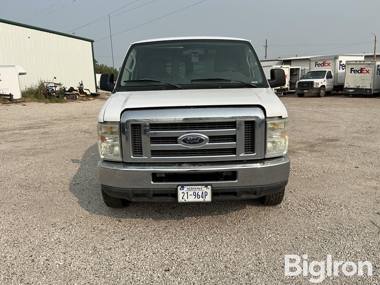 2010-ford-e250-image-2