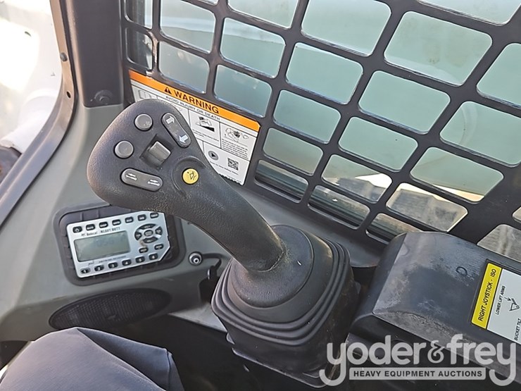 2019-bobcat-t870-image-27