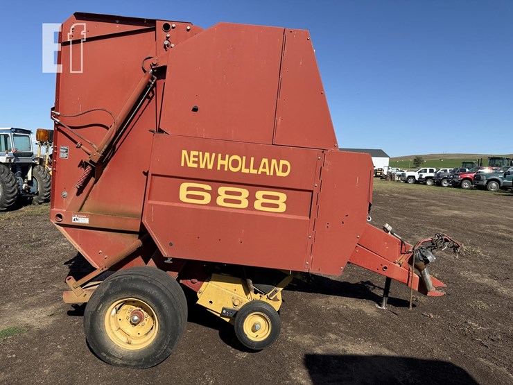 new-holland-688-image-4