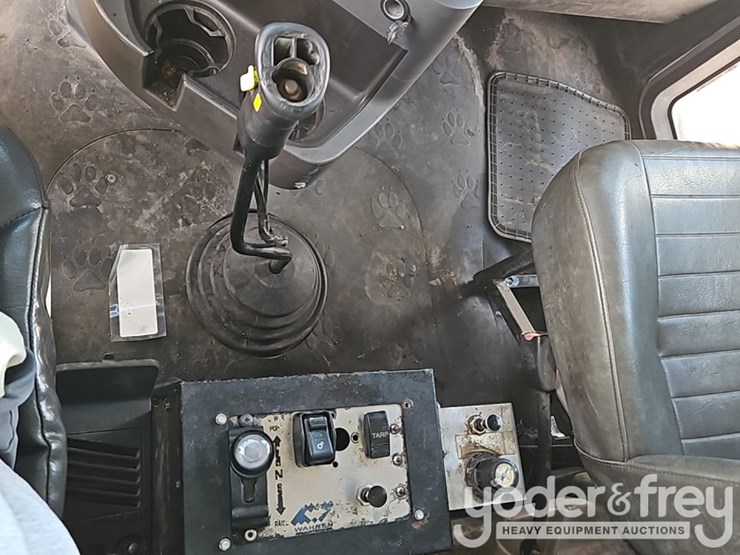 2015-mack-gu713-granite-image-34