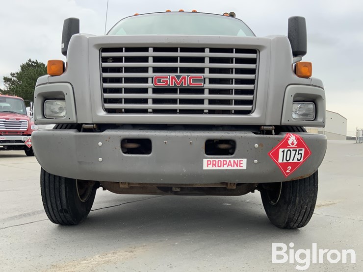 2006-gmc-topkick-image-9