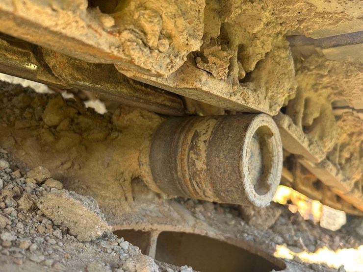 komatsu-pc88mr-8-image-17