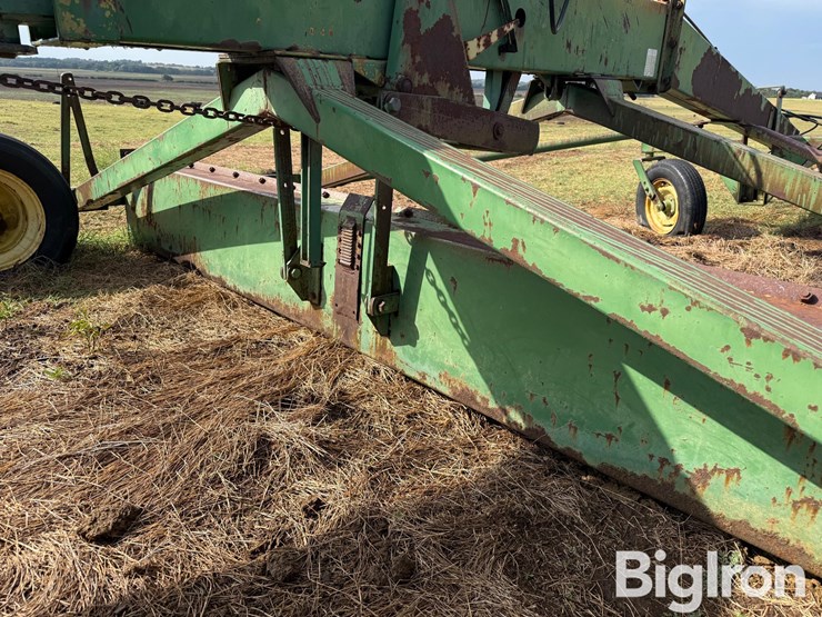 john-deere-935-image-15