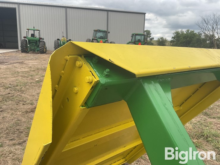 john-deere-10-image-11