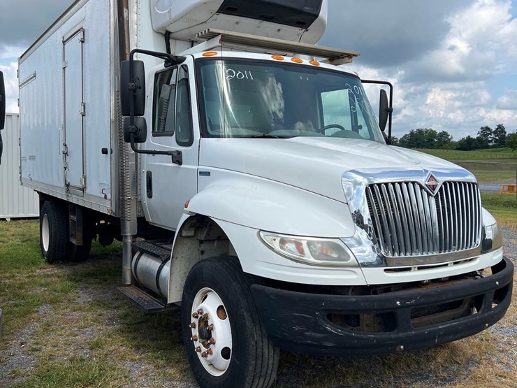 2011-international-durastar-s/a-refer-truck-image-3