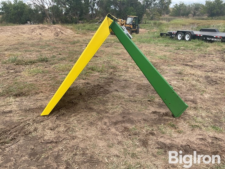john-deere-10-image-2