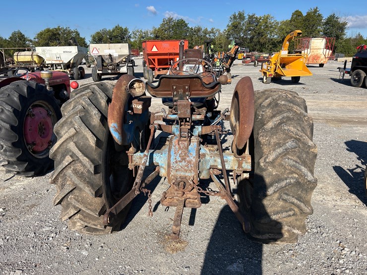 ford-3000-image-5