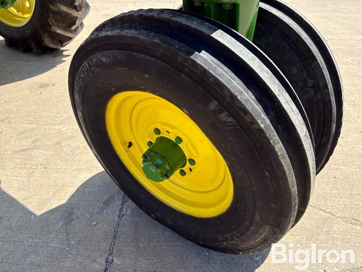 1955-john-deere-70-image-13