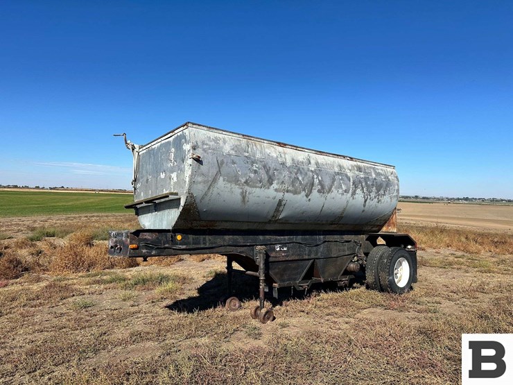1954-pike-grain-trailer-image-1