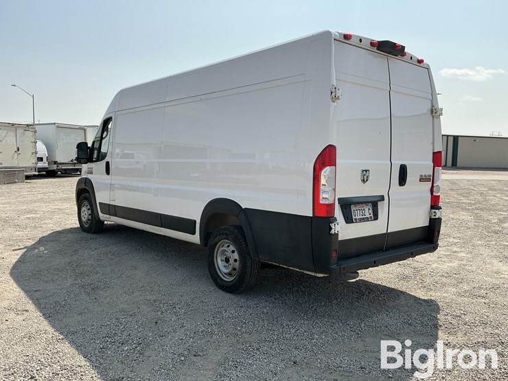 2021-dodge-3500-image-7