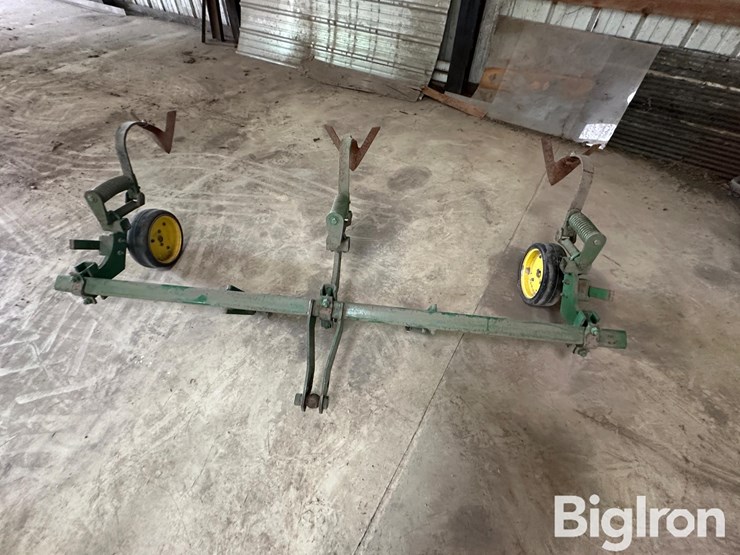 john-deere-725-image-18
