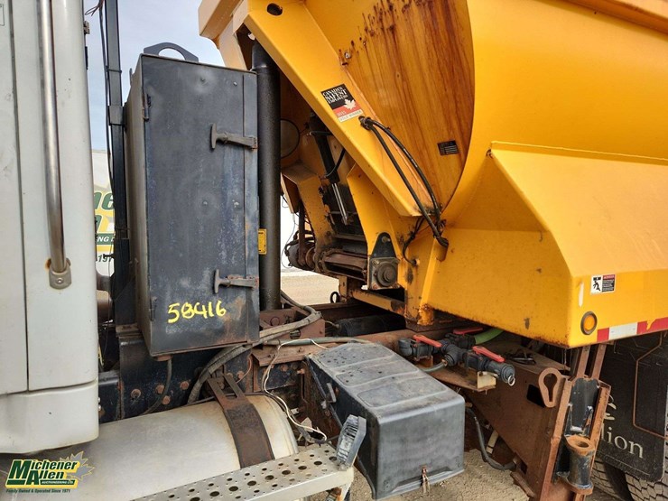 2009-sterling-lt8500-image-20