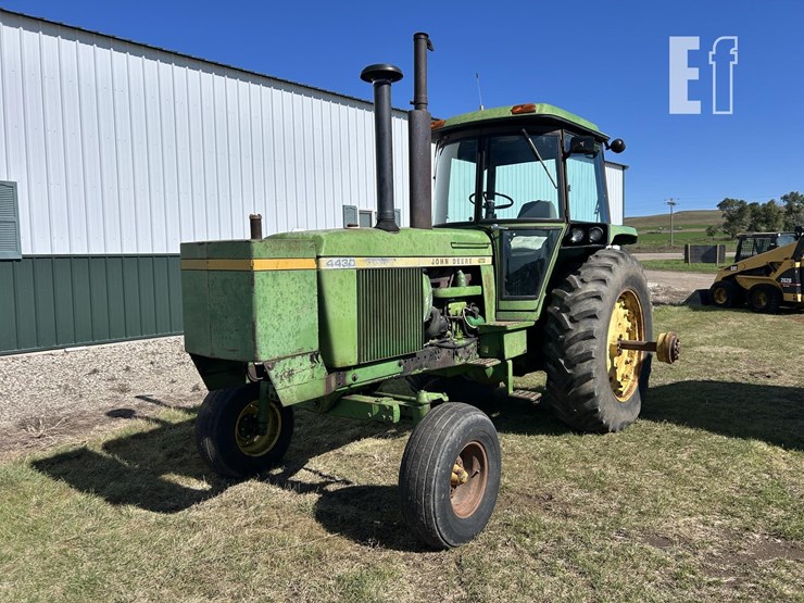 john-deere-4430-image-1