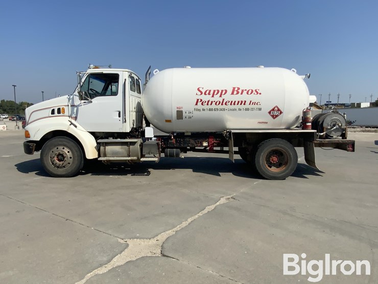 2010-sterling-l8500-image-8