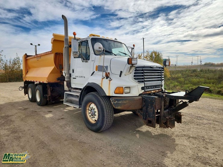 2009-sterling-lt8500-image-2