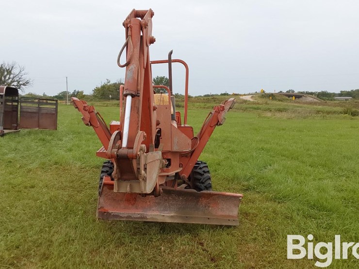 ditch-witch-4010-image-2
