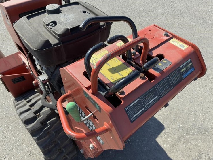 2017-ditch-witch-c16x-image-12