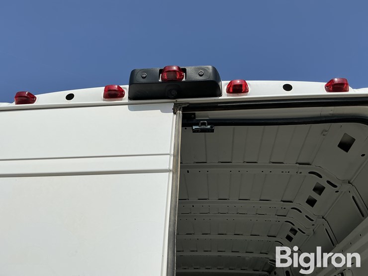 2021-dodge-3500-image-9
