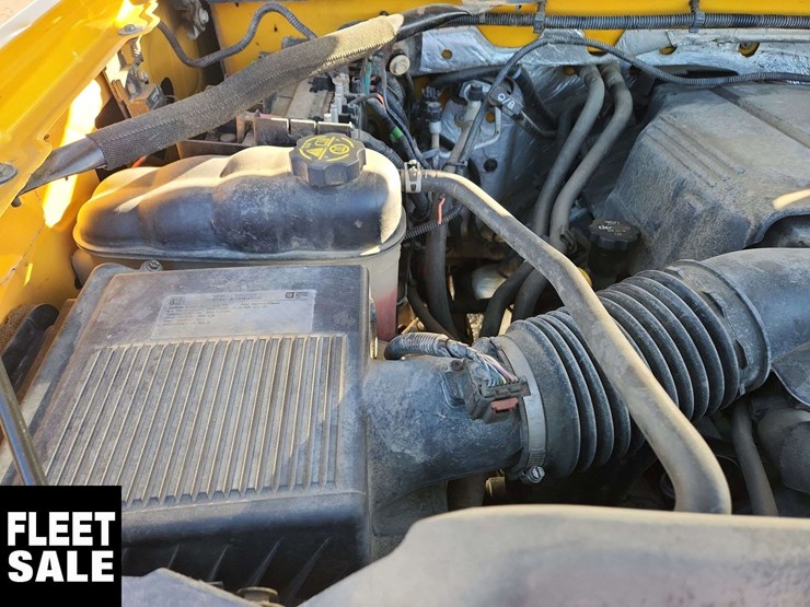 2016-chevrolet-silverado-2500hd-image-29