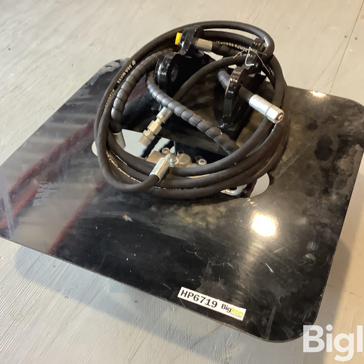 Mini Excavator Hedge Trimmer