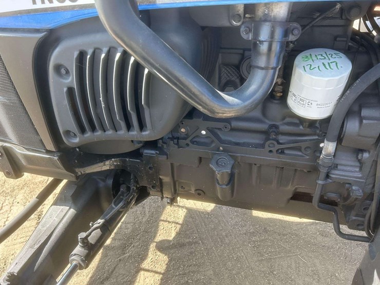 new-holland-tn65-57hp-utility-tractor-image-8