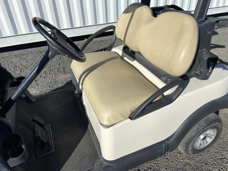 club-car-precedent-golf-cart-image-13