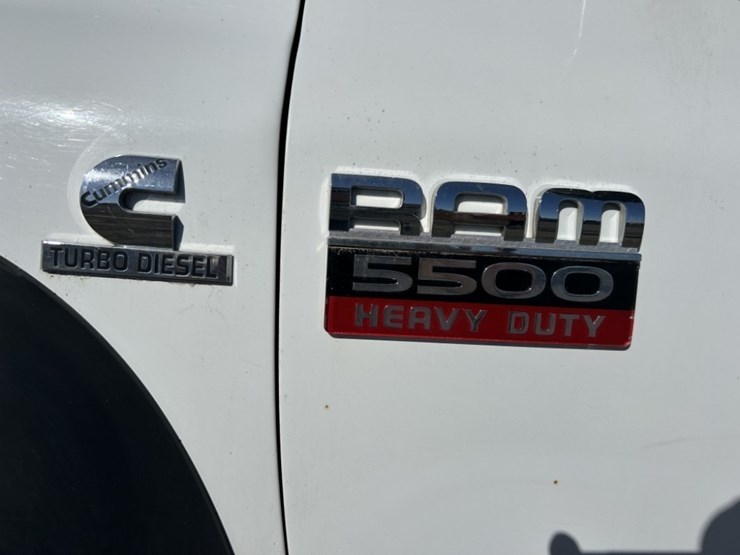 2009-dodge-ram-5500-image-10