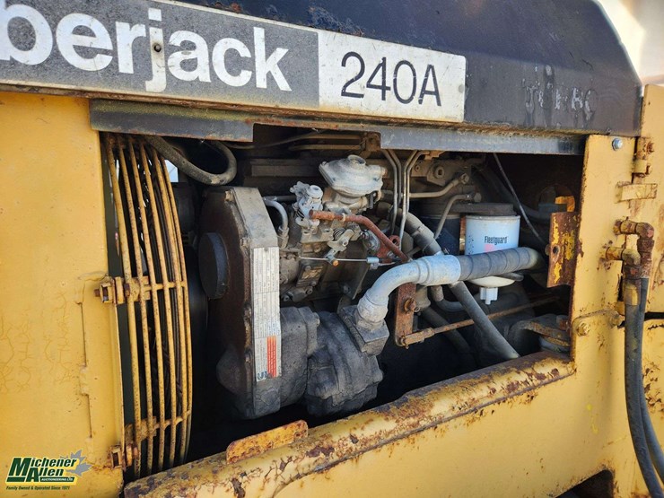 1988-timberjack-230a-image-25