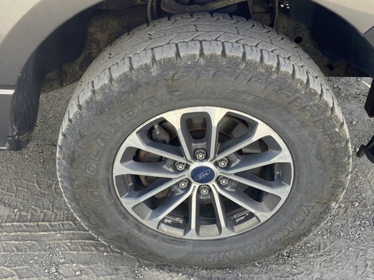 2011-ford-f150-image-35