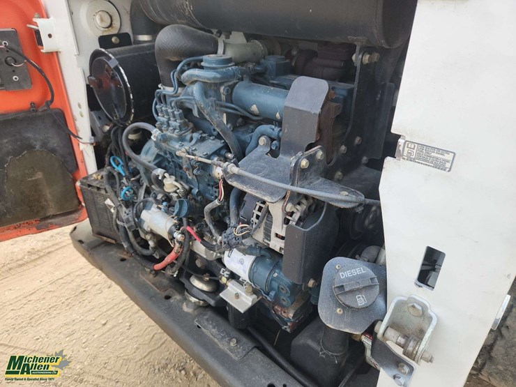 2010-bobcat-s650-image-28