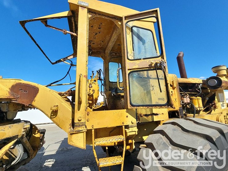 caterpillar-16g-image-49