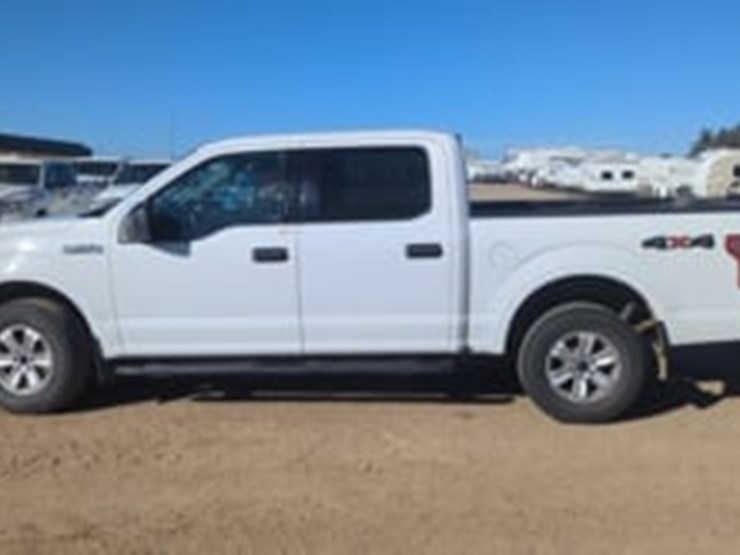 2017-ford-f150-image-5