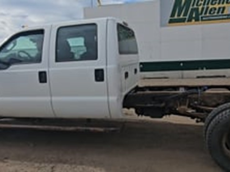 2012-ford-f550-image-22