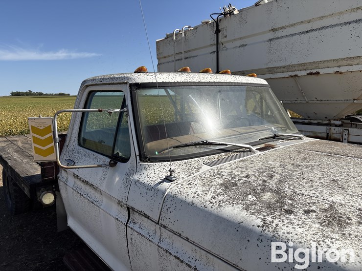 1975-ford-f350-image-13