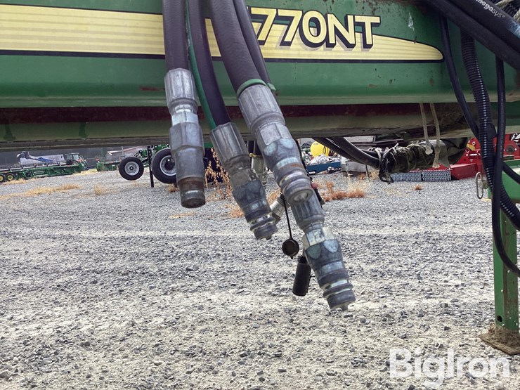 2011-john-deere-1770nt-image-12