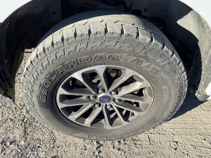 2018-ford-f150-image-36
