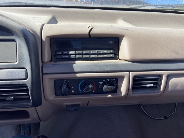 1995-ford-f150-image-13