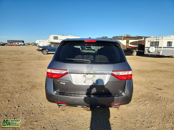 2013-honda-odyssey-image-25