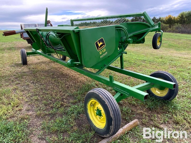 john-deere-212-image-5