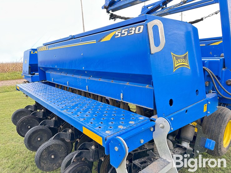 2009-landoll-5530-image-9