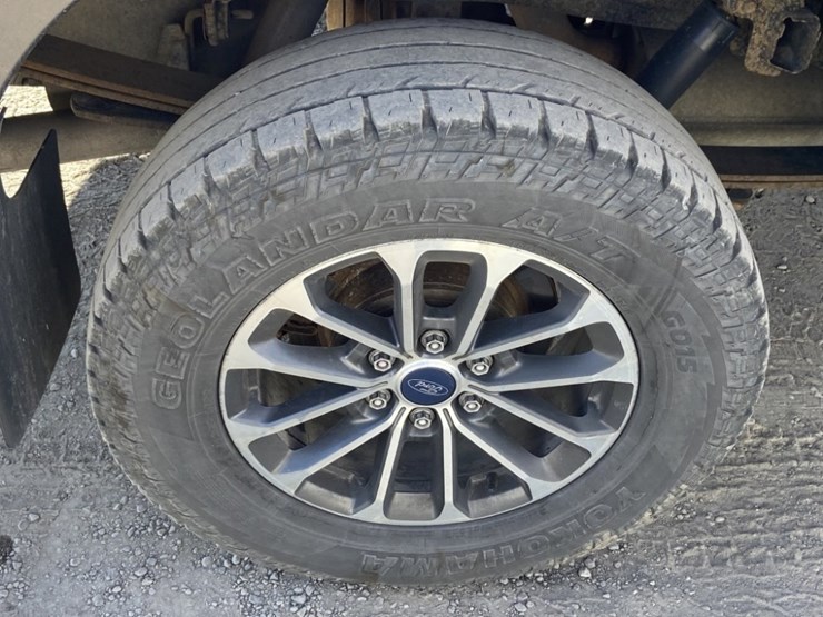 2011-ford-f150-image-34