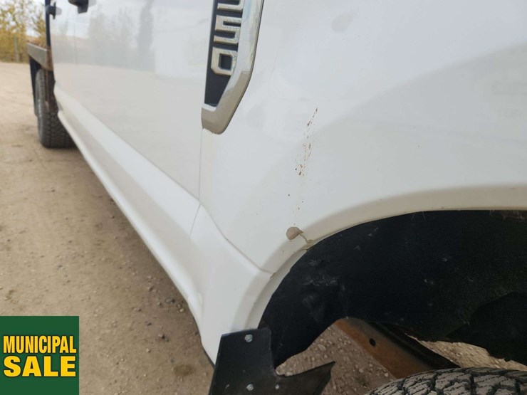 2020-ford-f350-image-36