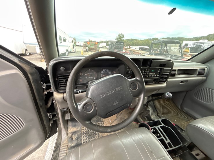 1996-dodge-3500-image-11