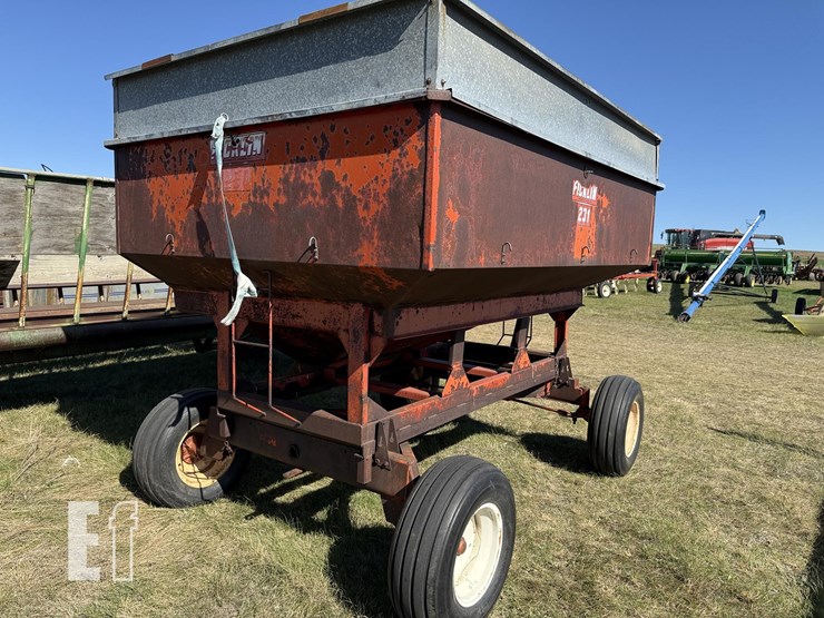 ficklin-gravity-wagon-152-image-4