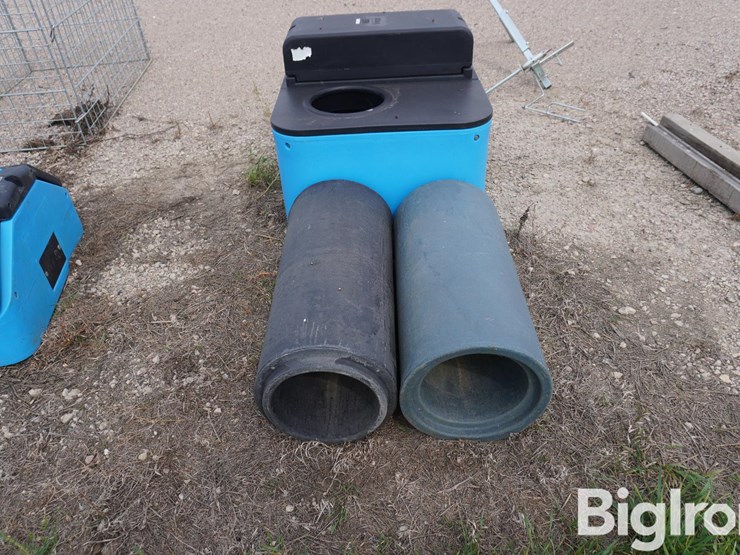 mirafount-e-fount-3390-two-hole-waterer-w/thermal-heat-tubes-image-2