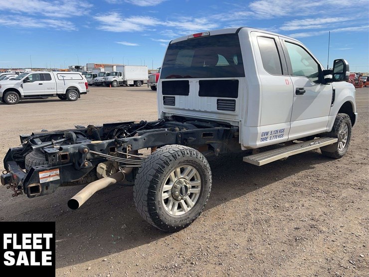 2018-ford-f350-image-4