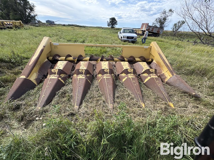new-holland-974-image-2
