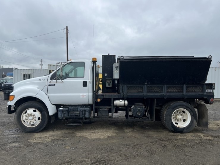 2000-ford-f650-image-7