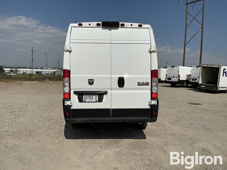 2021-dodge-3500-image-6